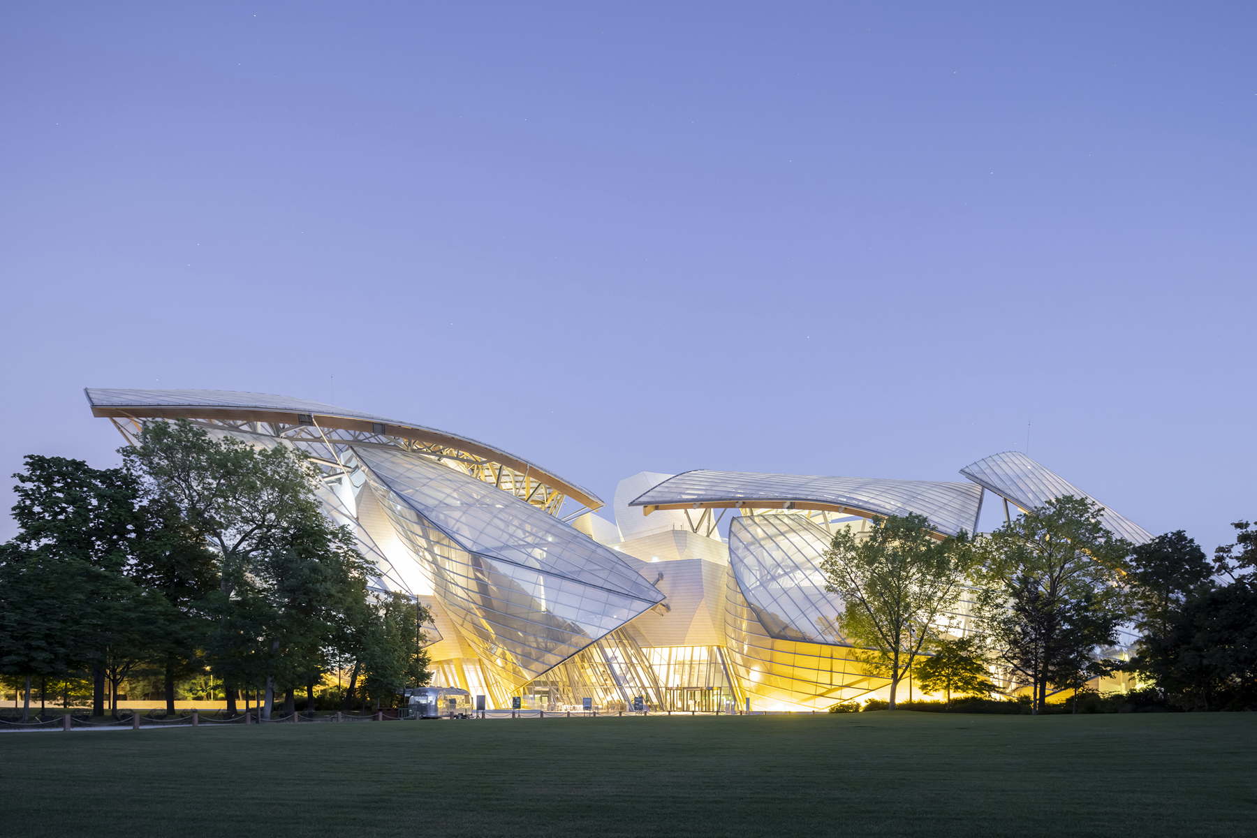 cultura brand moda Fondazione Louis Vuitton