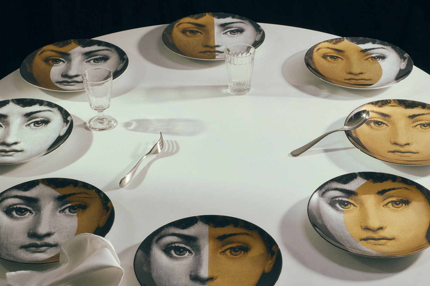 Piero Fornasetti Lina Cavalieri piatti design storia