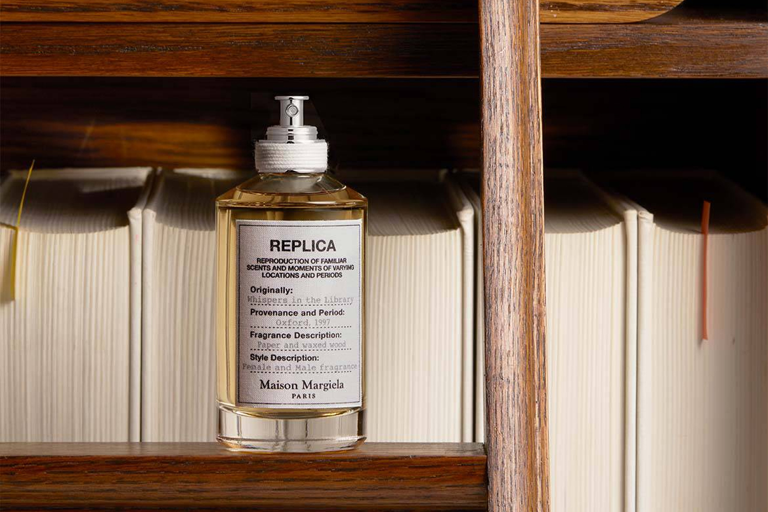 Replica Whispers in the Library Maison Margiela profumo luogo