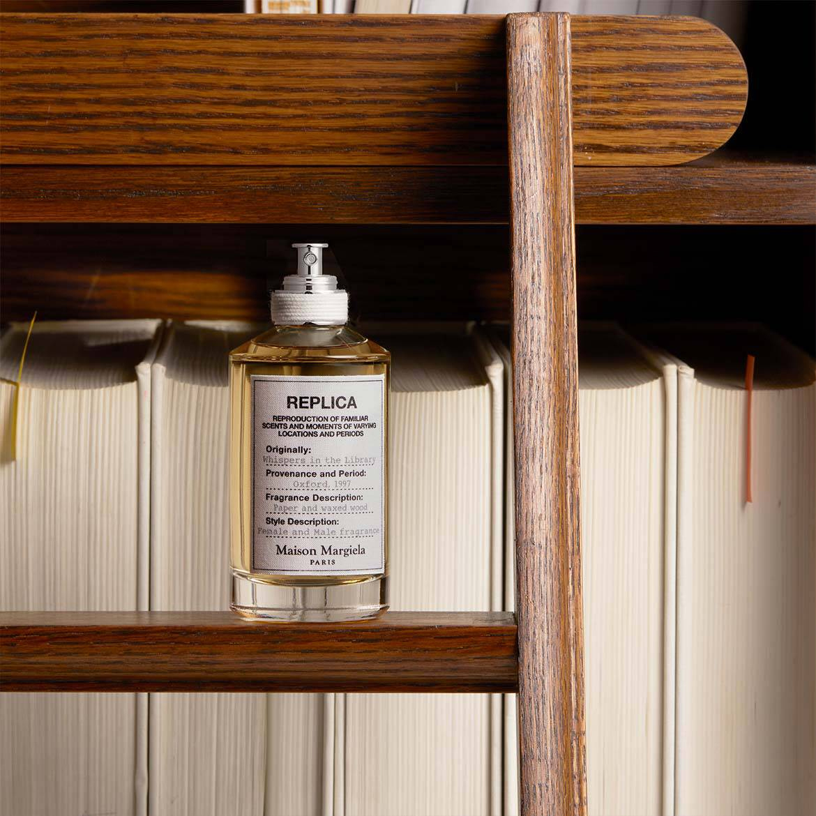 Replica Whispers in the Library Maison Margiela profumo luogo