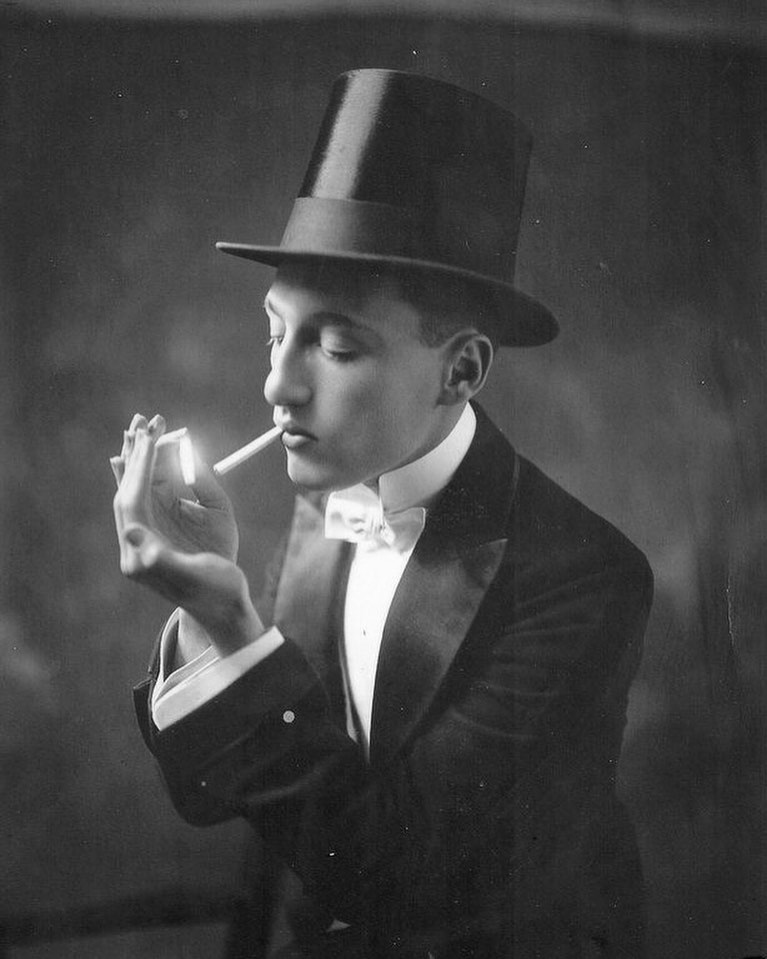 Smoking Tuxedo nascita storia history origini