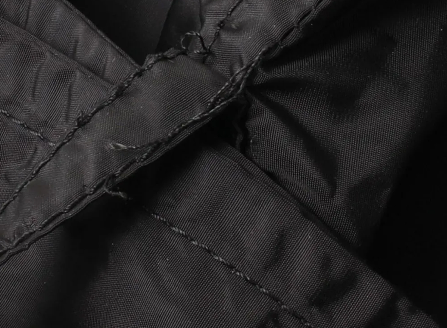 Nylon Prada tessuti lavorazioni