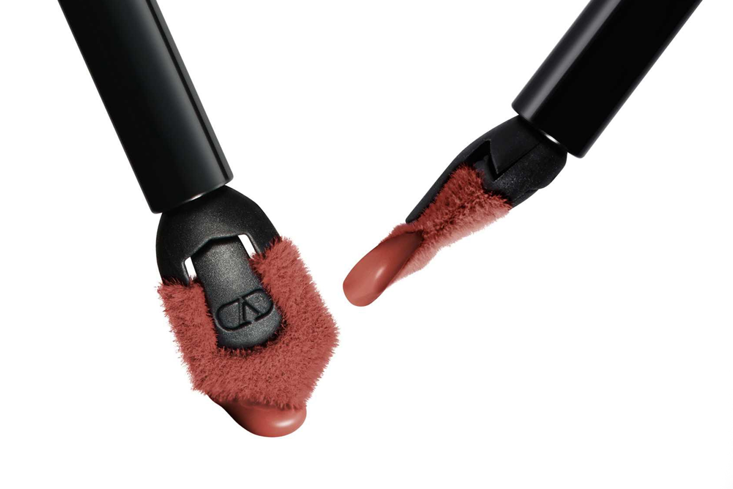 Valentino rossetto liquido forma V make-up beauty
