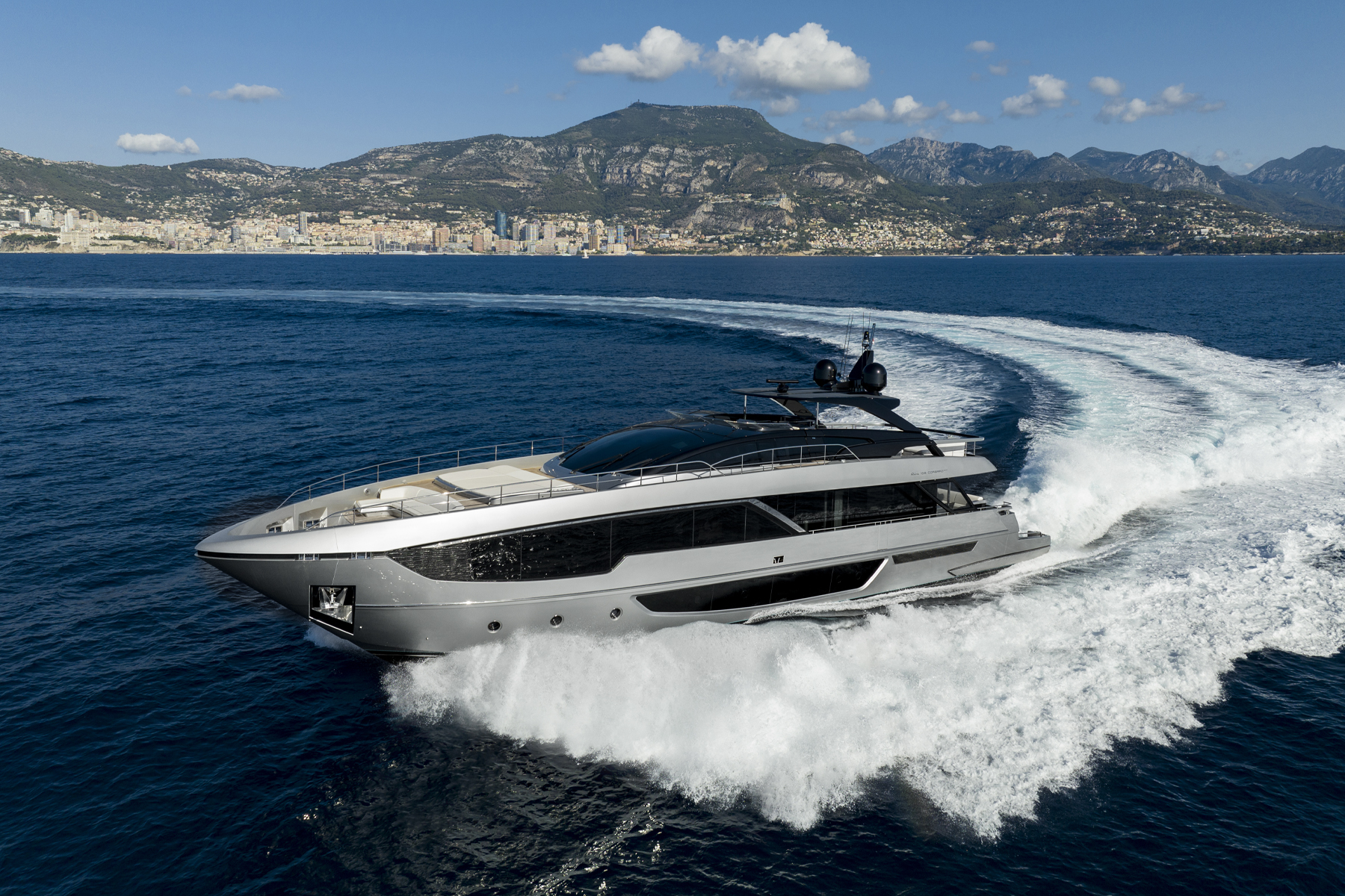 Charles Leclerc yacht Riva 102’ Corsaro Super