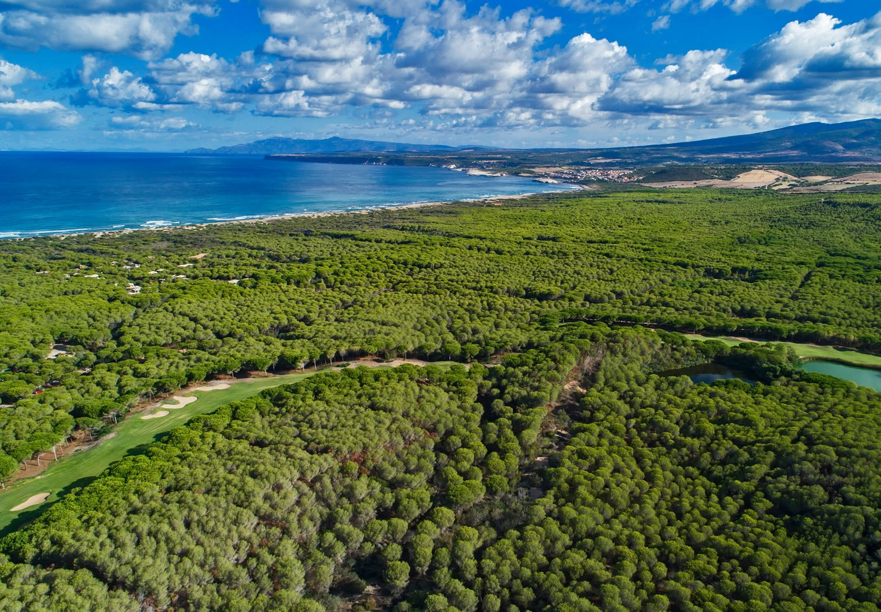 Is Arenas Private Golf and Foresterie Boutique Resort Sardegna campi da golf