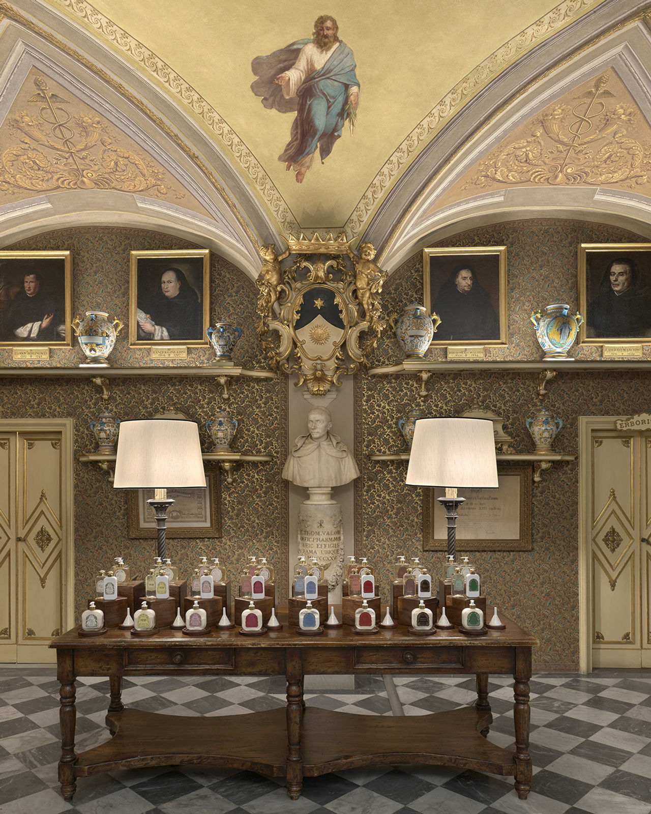 Officina Profumo-Farmaceutica di Santa Maria Novella profumeria farmacie Firenze