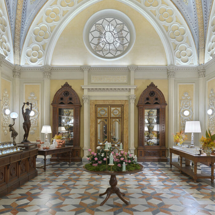 Officina Profumo-Farmaceutica di Santa Maria Novella profumeria farmacie Firenze