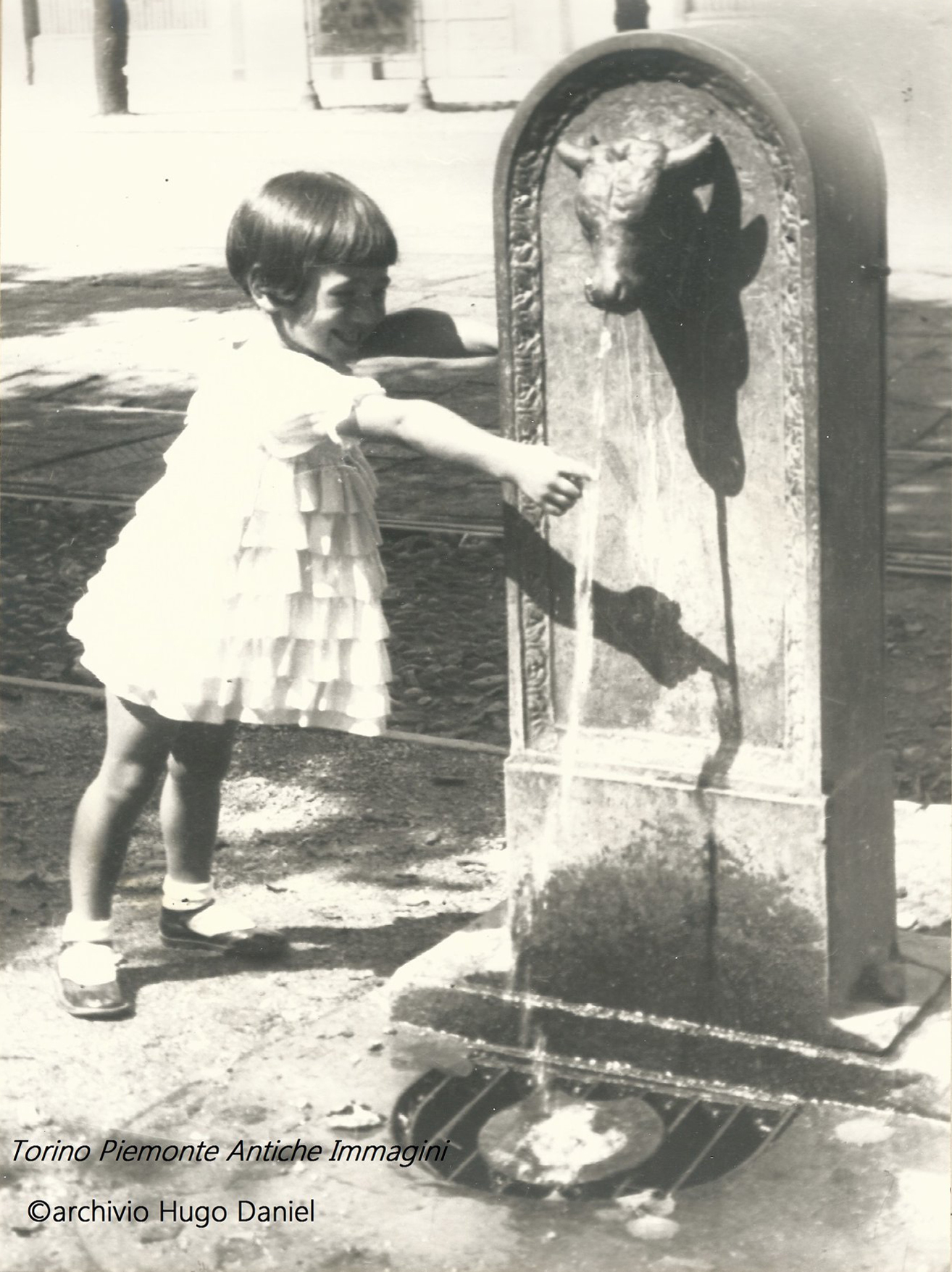 Toret fontana verde torino storia bimba